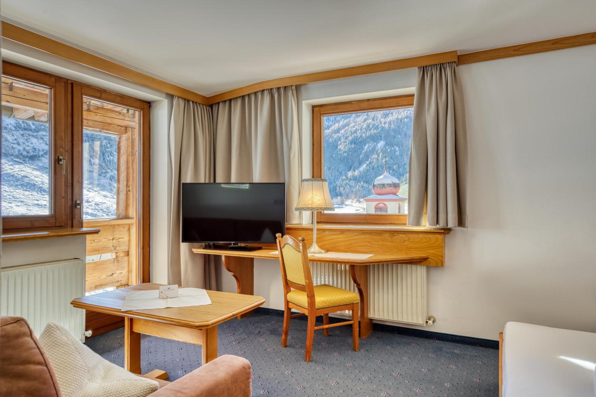 Hotel Klausnerhof Tux Room photo